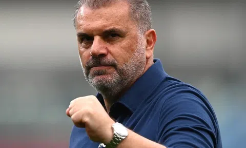 Ange Postecoglou: 'Tottenham sẽ không trải thảm đỏ cho Man City'