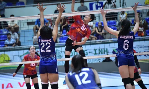 Liên đoàn Bóng chuyền Châu Á lại nhắc tên Bích Tuyền