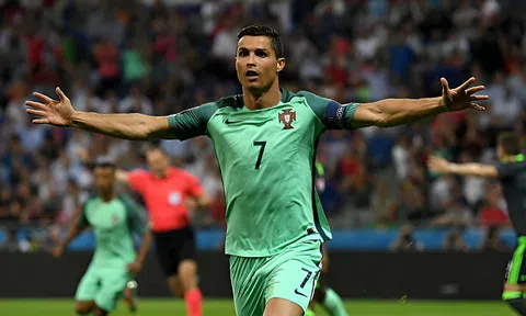 Ronaldo tự phá vỡ kỷ lục của chính mình tại Euro