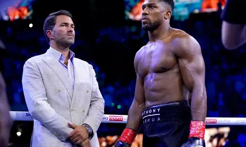 Anthony Joshua sẽ thượng đài với Tyson Fury trong năm 2024?