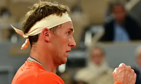 Casper Ruud gây sốc khi tiết lộ động lực hạ đối thủ vô danh ở Roland Garros 2024