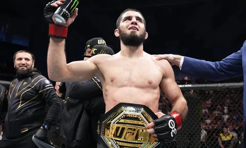 Islam Makhachev: “Dustin Poirier còn chẳng tin rằng hắn có thể thắng tôi”