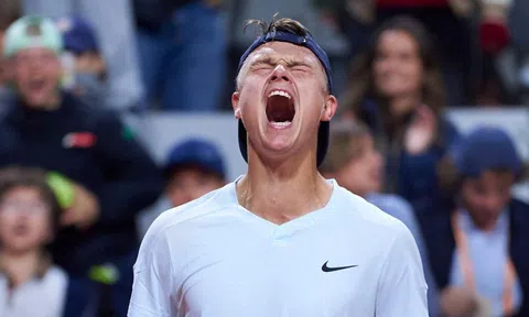 Holger Rune ngược dòng đẳng cấp, tạo nên trận đấu hay bậc nhất Roland Garros 2024