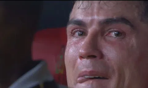 Ronaldo bật khóc sau thất bại của Al Nassr