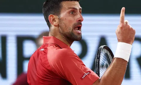 Kết quả tennis 2/6: Alcaraz vào tứ kết, Djokovic suýt thua tại Roland Garros