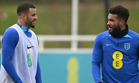 Kyle Walker chỉ thẳng hậu vệ phải hay nhất thế giới