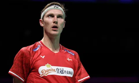 Viktor Axelsen mất ngôi số 1 thế giới sau hơn 2 năm
