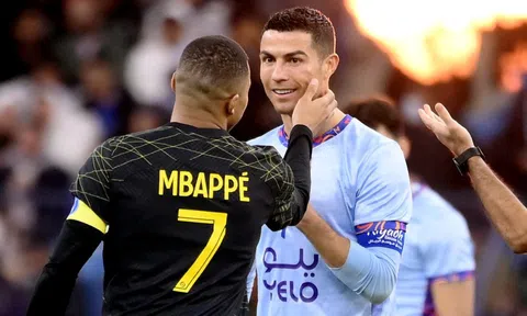 Ronaldo phá kỷ lục thế giới trong thương vụ Mbappe đến Real