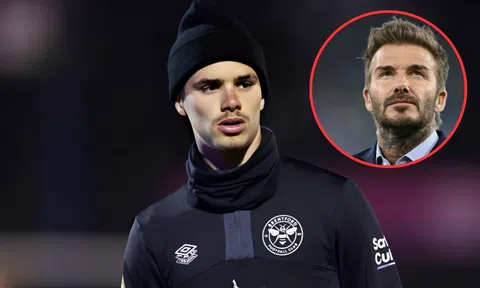 Tương lai mơ hồ của con trai Beckham tại Ngoại hạng Anh
