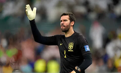 Allison tuyên bố vị trí trong khung gỗ tại Copa America