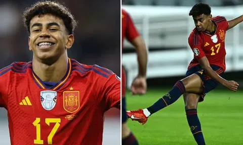 Euro 2024: Sợ giáo viên mắng, sao trẻ mang hẳn bài tập về nhà lên tuyển