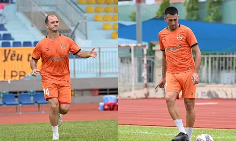 Đội bóng trẻ của Việt Nam dùng 2 tiền đạo nhập tịch 81 tuổi