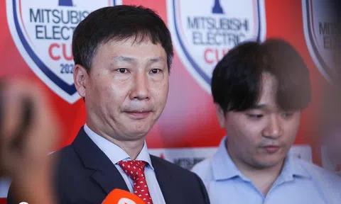 HLV Kim Sang Sik gặp khó khi ĐT Việt Nam đá AFF Cup