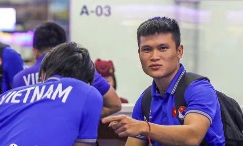 Bay lúc nửa đêm, ĐT Việt Nam thoải mái trước trận gặp Iraq