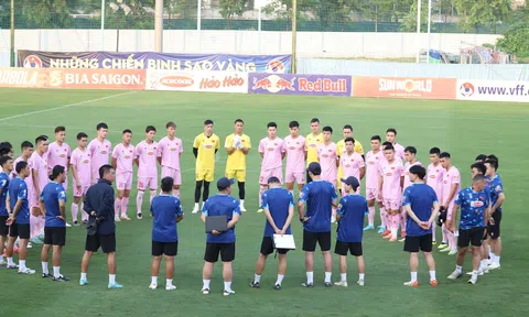 ĐT Việt Nam hội quân trở lại với HLV Kim Sang Sik khi nào?