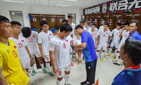 Hai cầu thủ Việt Nam lên tuyển sau khi thi THPT Quốc gia