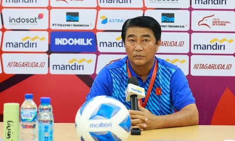 Thua Thái Lan ở bán kết, HLV Việt Nam nói 1 điều về VAR