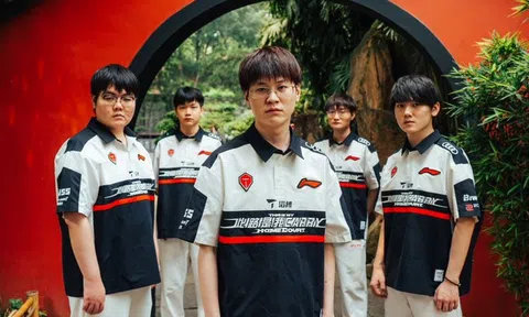 LMHT: Tiểu sử TOP Esports, ông lớn của LMHT Trung Quốc