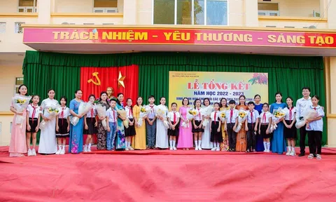 Trường Tiểu học Hải Bình, thị xã Nghi Sơn tổng kết năm học 2022 - 2023 và chia tay học sinh lớp 5