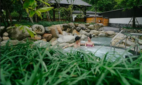 Onsen mùa hè - liệu pháp vàng cho thanh xuân