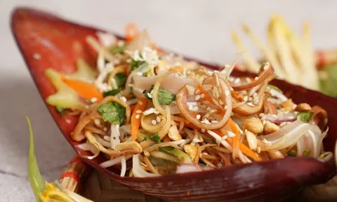 Cách làm nộm hoa chuối tai heo không thâm đơn giản, dễ làm thích hợp để ăn giải ngấy dịp Tết này