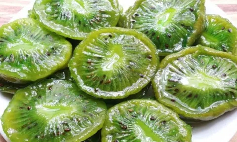 Cách làm mứt Kiwi dẻo ngon, ngọt ăn Tết này