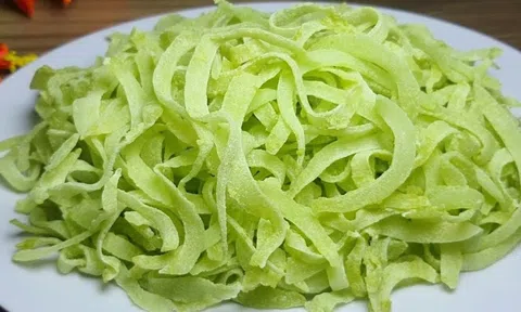 Cách làm mứt dừa lá dứa không cần sữa đơn giản và dễ làm trong dịp Tết này