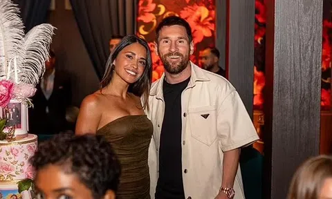 Messi có hành động siêu lãng mạn, vợ Beckham cũng phải 'suýt xoa'