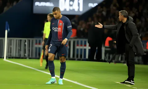 Trước ngày sang Real, Mbappe bị HLV PSG nói điều khó tin