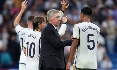 Carlo Ancelotti nhắc đến Bellingham, thừa nhận Real Madrid yếu về phòng ngự