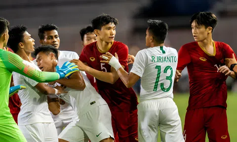 Văn Hậu nhận 'hiệu lệnh' trở lại ở cuộc đối đầu với Indonesia
