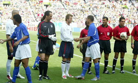 Ronaldo lại được huyền thoại khẳng định ‘xuất sắc nhất thế giới’ 