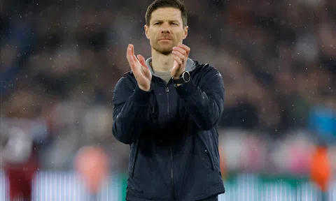 HLV Alonso quyết tâm cùng Leverkusen vô địch Europa League