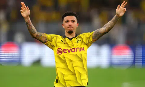 Jadon Sancho 'thét ra lửa' tại phỏng vấn sau trận cùng các chuyên gia