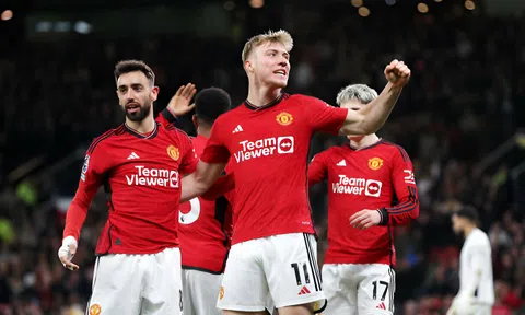 Hojlund bất ngờ lên tiếng bảo vệ Bruno Fernandes