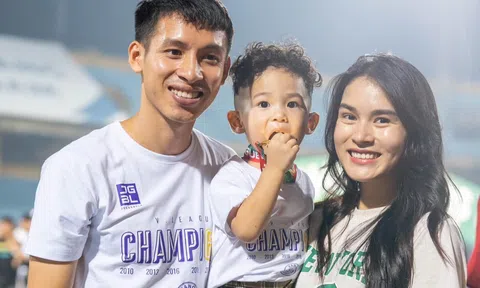 Sao ĐT Việt Nam có cuộc gặp chóng vánh với 'người đặc biệt'