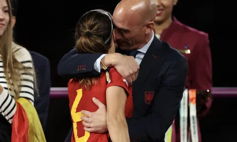 Chính phủ ‘giám sát’ liên đoàn bóng đá Tây Ban Nha sau những bê bối