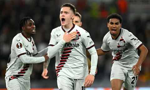 Leverkusen khiến Barca nhận tin không thể buồn hơn tại Champions League