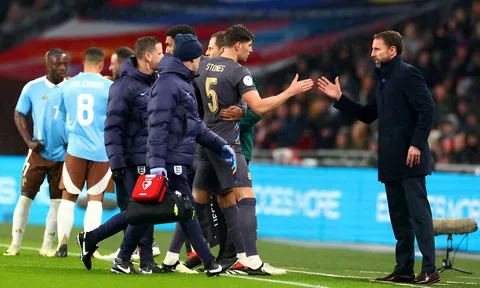 Southgate hờ hững về tương lai khiến CĐV 'không biết đâu mà lần'