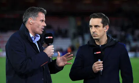 Sao MU khiến Gary Naville và Jamie Carragher bất đồng quan điểm