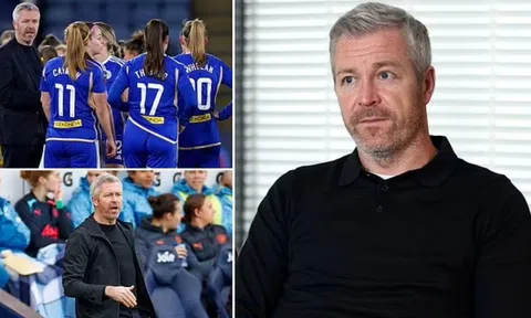 HLV đội nữ Leicester bị sa thải vì quan hệ tình cảm với học trò