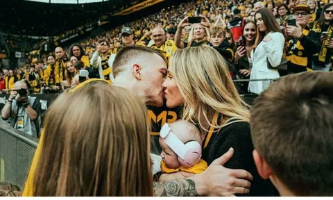 Marco Reus: 'Lần cuối cùng tôi ở nhà, biết ơn tình yêu'