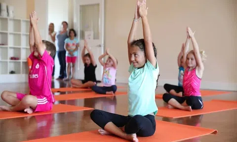 Lớp học yoga cho trẻ em TP.HCM kỳ nghỉ hè 2024 ý nghĩa