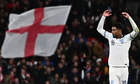 HLV Sougate xác nhận Bellingham vắng mặt ở ĐT Anh