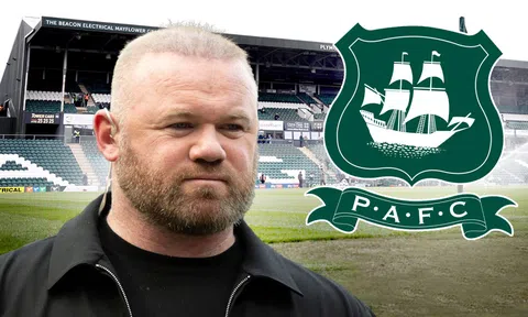 Wayne Rooney trở lại sự nghiệp HLV với CLB Championship