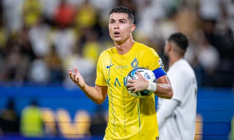 Vừa lập kỷ lục vĩ đại nhất, Ronaldo bất ngờ bị đem đi kiểm tra