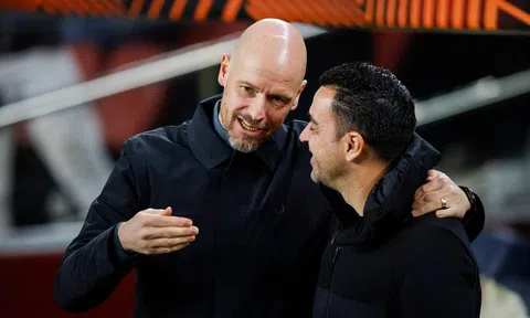 Xavi được MU ráo riết theo đuổi