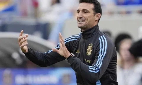 HLV Lionel Scaloni làm rõ lo ngại về chấn thương của Messi trước Copa America