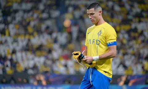 Loại Ronaldo khỏi đội hình C1, HLV Al Nassr chính thức lên tiếng