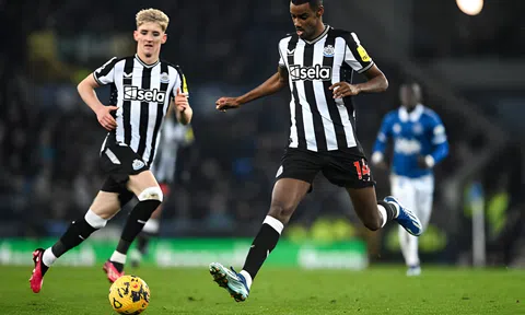 Trực tiếp Newcastle vs Fulham, 22h00 ngày 16/12/2023